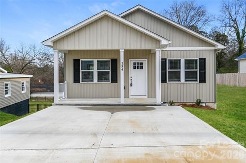 154 Mckinnon Ave Ne, Concord, NC, 28025-3364 | Card Image