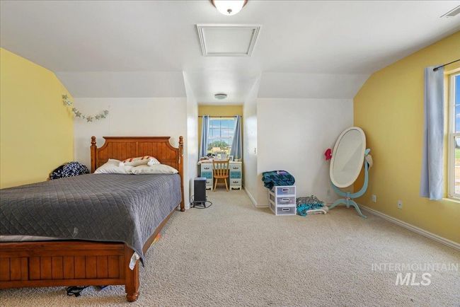 294 N 950 E, House other with 4 bedrooms, 3 bathrooms and 2 parking in Declo ID | Image 34