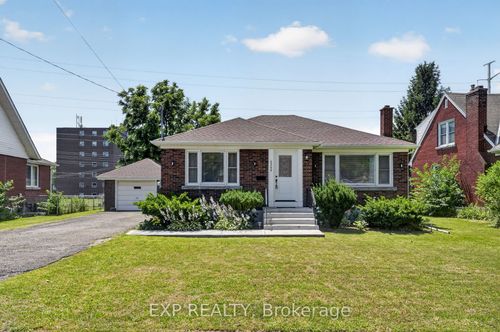 6268 Corwin Cres, Niagara Falls, ON, L2G2M1 | Card Image