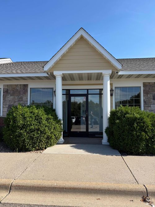 ste-200-1103 Weir Dr, Woodbury, MN, 55125-1307 | Card Image