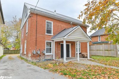 91 Bridge St W, Home with 7 bedrooms, 3 bathrooms and 5 parking in Belleville ON | Image 1