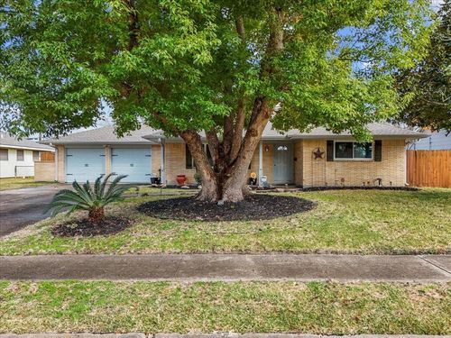 913 Peggy St, Deer Park, TX, 77536-3323 | Card Image