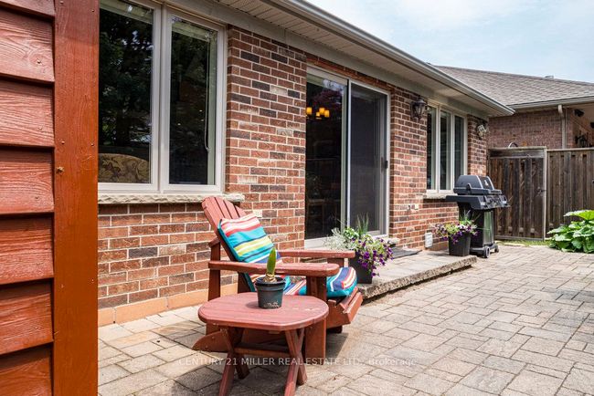 46 Giffin Rd, House other with 2 bedrooms, 3 bathrooms and 4 parking in Dundas ON | Image 30