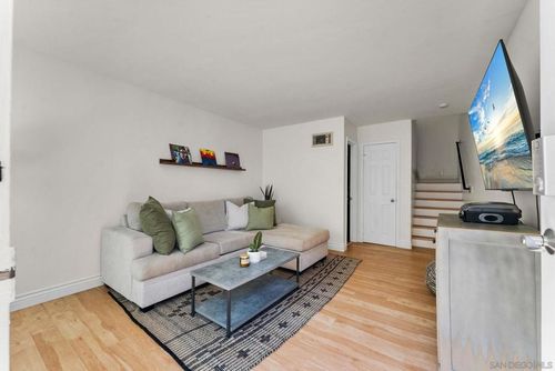 2-5760 Riley St, San Diego, CA, 92110 | Card Image