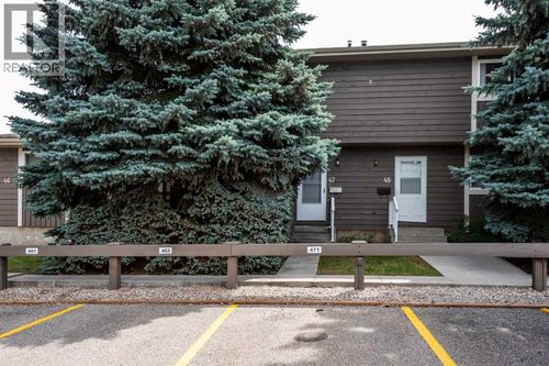 14736 Deerfield Dr Se, Calgary, AB, T2J5Y1 | Card Image