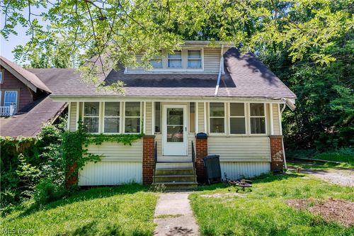 628 Lakemont Ave, Akron, OH, 44314-3321 | Card Image