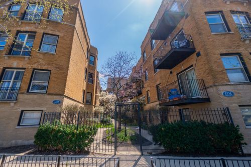 2-1231 W Greenleaf Ave, Chicago, IL, 60626-5098 | Card Image