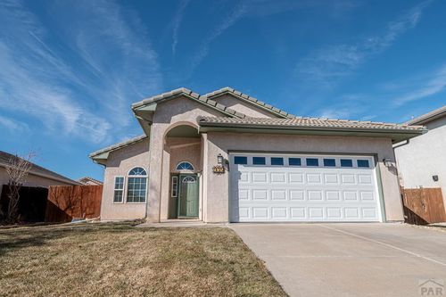 935 Maplecrest Dr, Pueblo, CO, 81005-5513 | Card Image