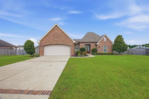 2419 Doran Dr, Lake Charles, LA, 70611-4542 | Card Image