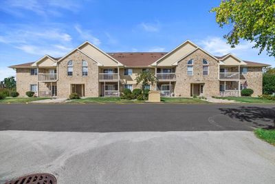 15 - 4821 Easy Street, Condo with 2 bedrooms, 1 bathrooms and null parking in DELAFIELD WI | Image 1