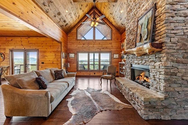 9 Kensington Dr, Home with 3 bedrooms, 3 bathrooms and null parking in Mineral Bluff GA | Image 9