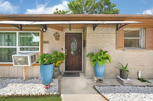 4930 Teton St, Houston, TX, 77033-3531 | Card Image