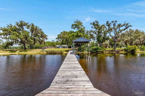 7631 Petersen Point Rd, Milton, FL, 32583-8538 | Card Image