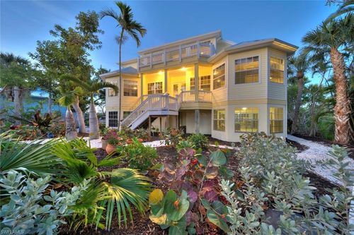 5810 Pine Tree Dr, SANIBEL, FL, 33957-2306 | Card Image