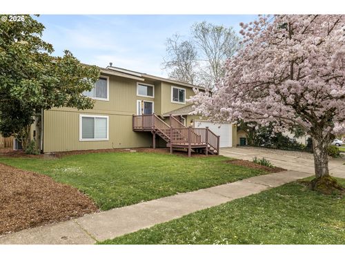 200 E Foothills Dr, Newberg, OR, 97132-9039 | Card Image