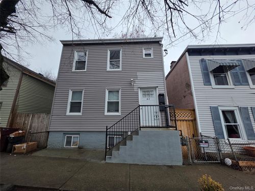 42 Hasbrouck St, Newburgh, NY, 12550-5401 | Card Image