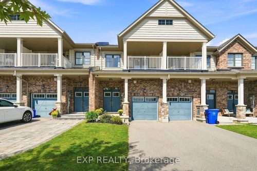 128 Chessington Ave, East Gwillimbury, ON, L9N0R6 | Card Image