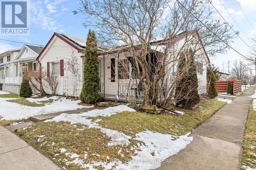 618 Lincoln St, Welland, ON, L3B4R4 | Card Image