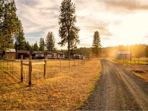 54508 Coombs Loop, La Grande, OR, 97850-5108 | Card Image