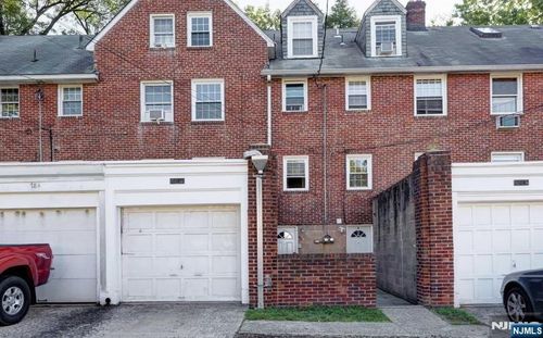 20 Townley Rd, Fair Lawn, NJ, 07410-3317 | Card Image