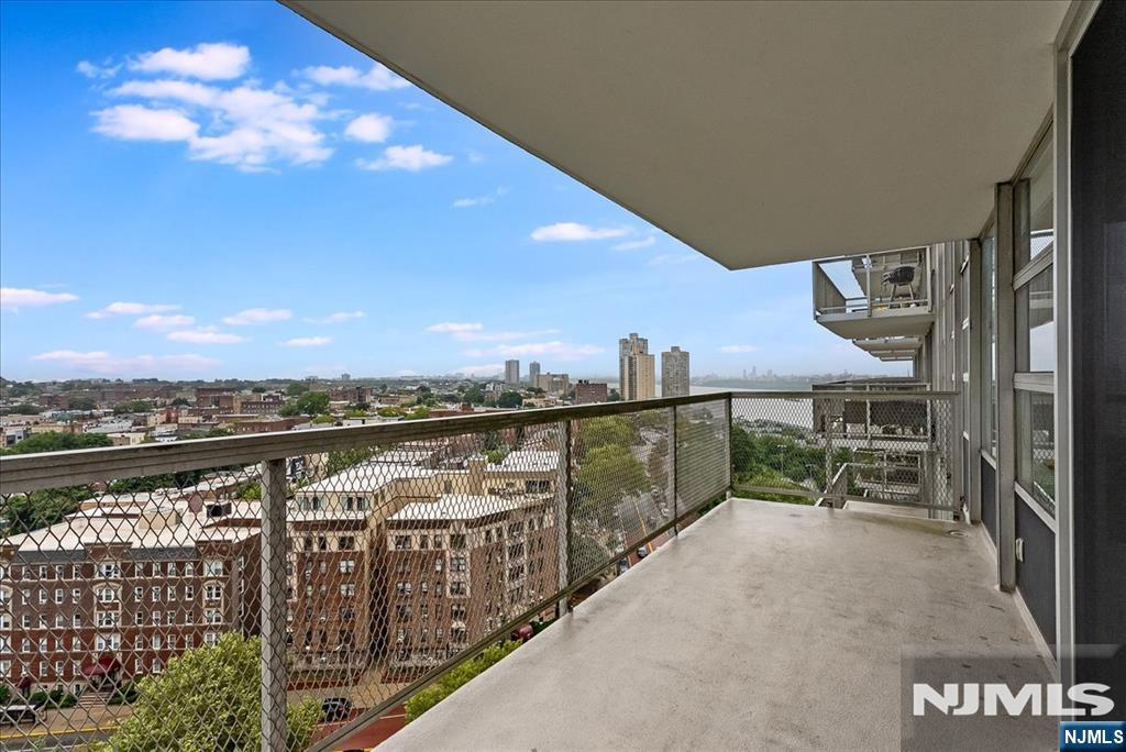 Residential in West New York 4