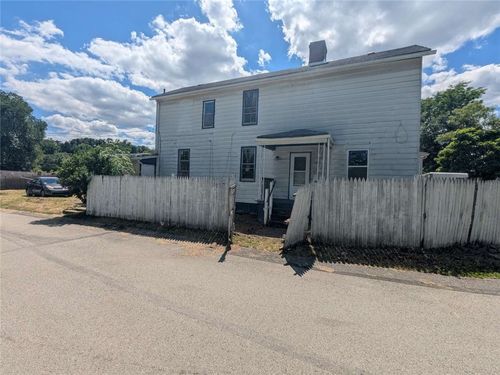 46 S Railroad St, Manor, PA, 15665-9720 | Card Image