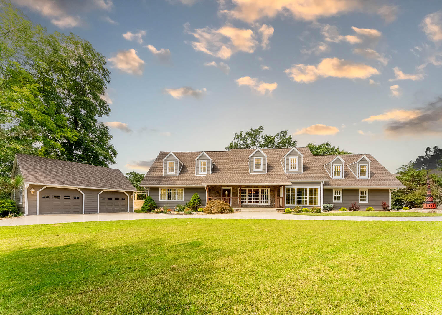 Broadway St, West Plains, MO 65775