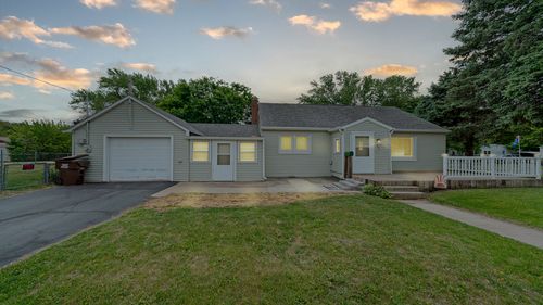 450 Gayton Ave, South Beloit, IL, 61080-1947 | Card Image