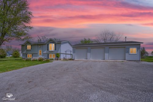 27057 S Woodlawn Ave, Crete, IL, 60417-4552 | Card Image