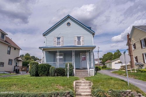 501 Bedford St, Windber, PA, 15963-1230 | Card Image