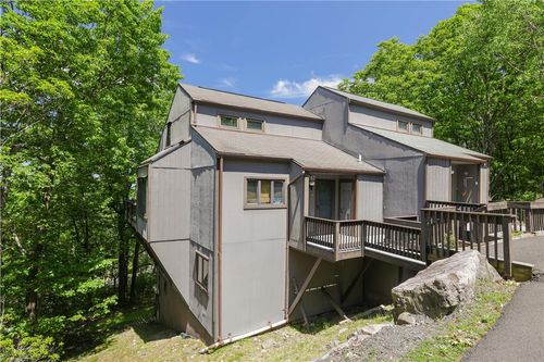 262 Overlook Way, Tannersville, PA, 18372-7726 | Card Image