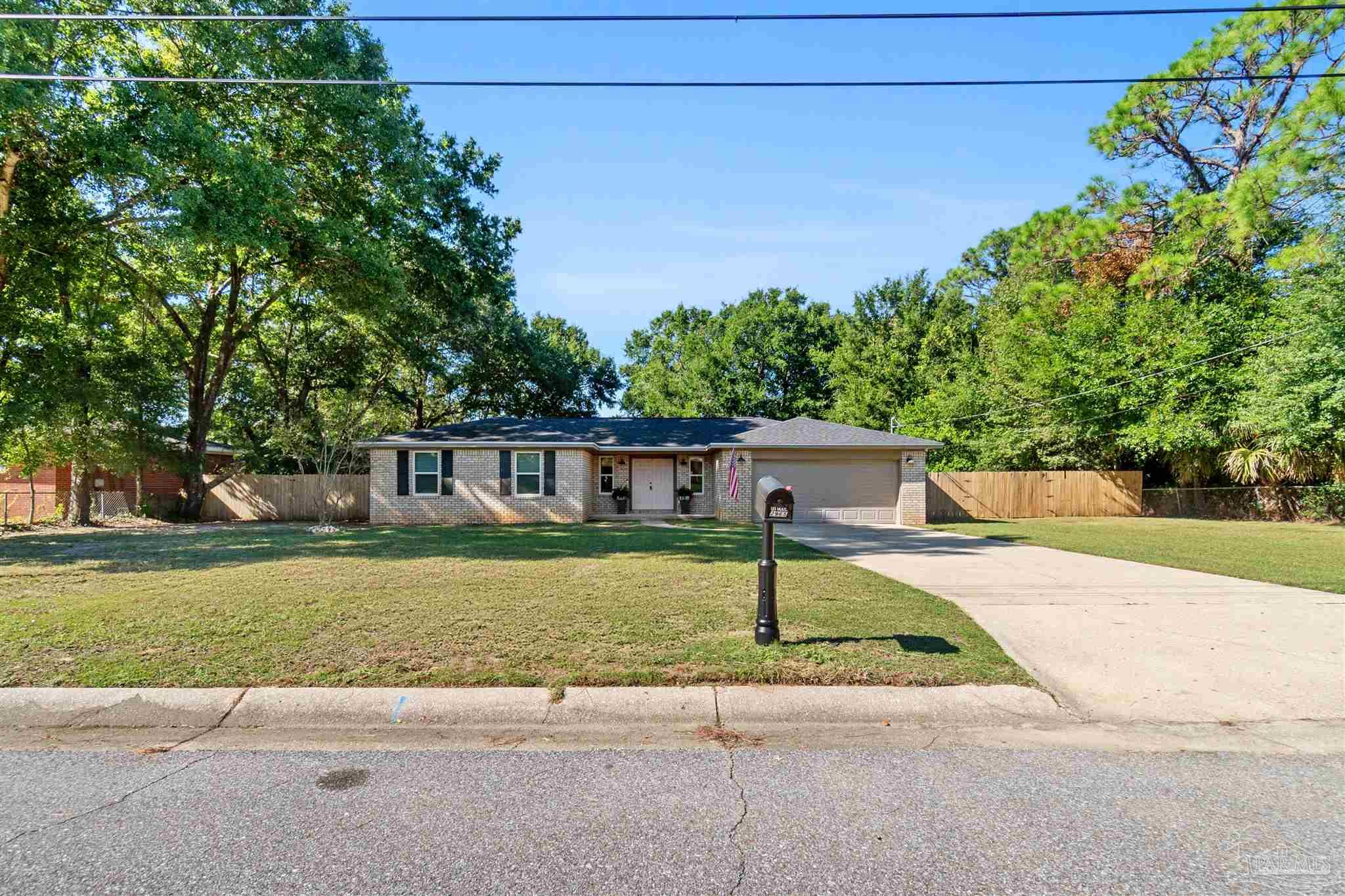 Logan Dr, Pensacola, FL 32503