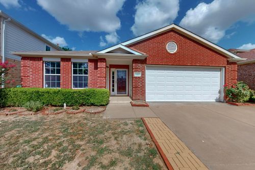 8409 Vicksburg Ln, Fort Worth, TX, 76123-1632 | Card Image