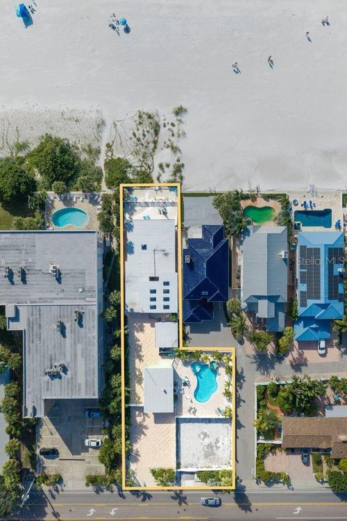 1512 Gulf Blvd, INDIAN ROCKS BEACH, FL, 33785-2711 | Card Image