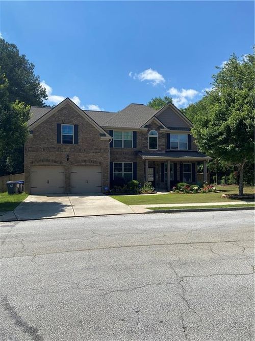 200 Birchwood Dr, Loganville, GA, 30052-3098 | Card Image