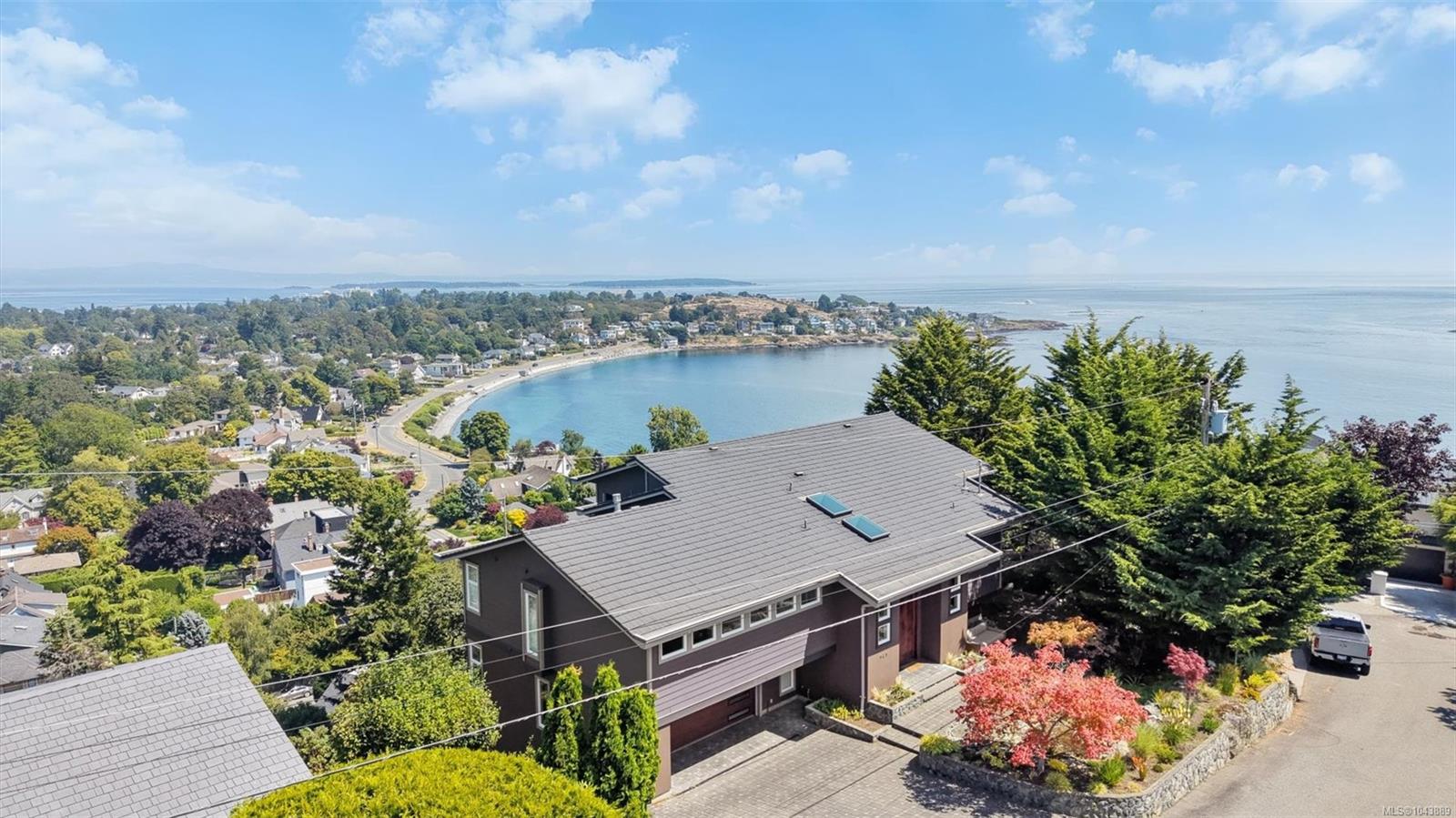 141 Denison Rd, For Sale in Victoria - eXp Realty