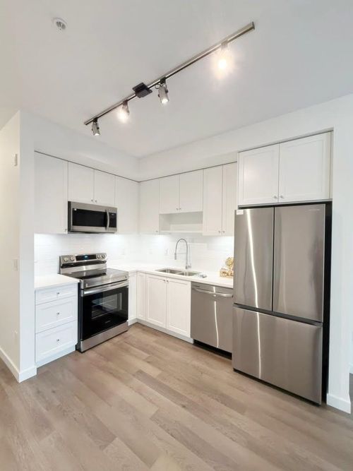 110-8509 158 St, Surrey, BC, V4N6Y6 | Card Image