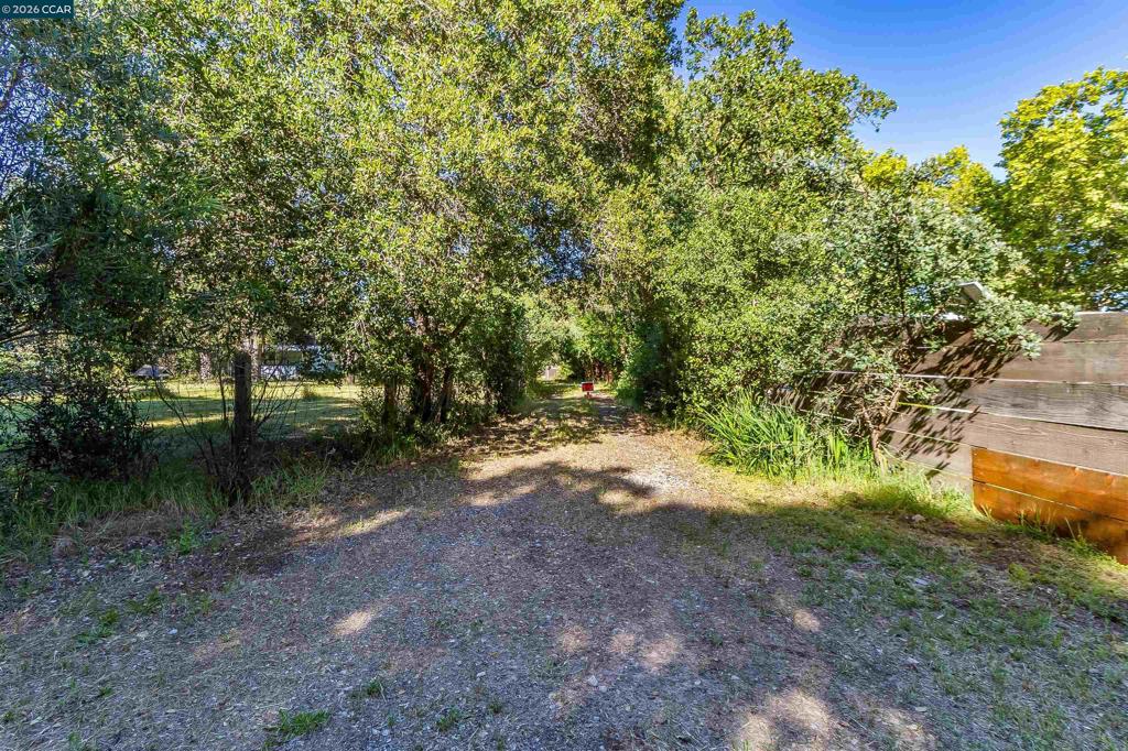 Land in Sonoma 3