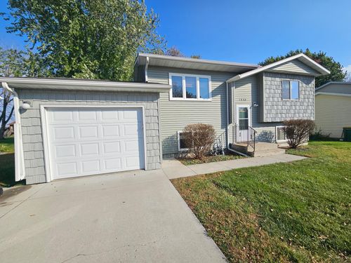 1448 13th St N, Wahpeton, ND, 58075-3503 | Card Image