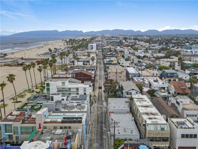 APT-2 - 12 25 Th Pl, Home with 0 bedrooms, 0 bathrooms and null parking in Venice CA | Image 17