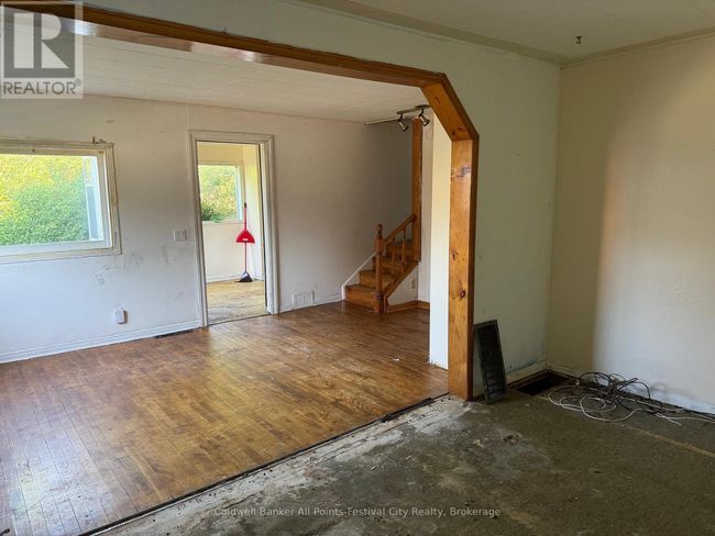 9 Blake St E, House other with 2 bedrooms, 2 bathrooms and 2 parking in Goderich ON | Image 4