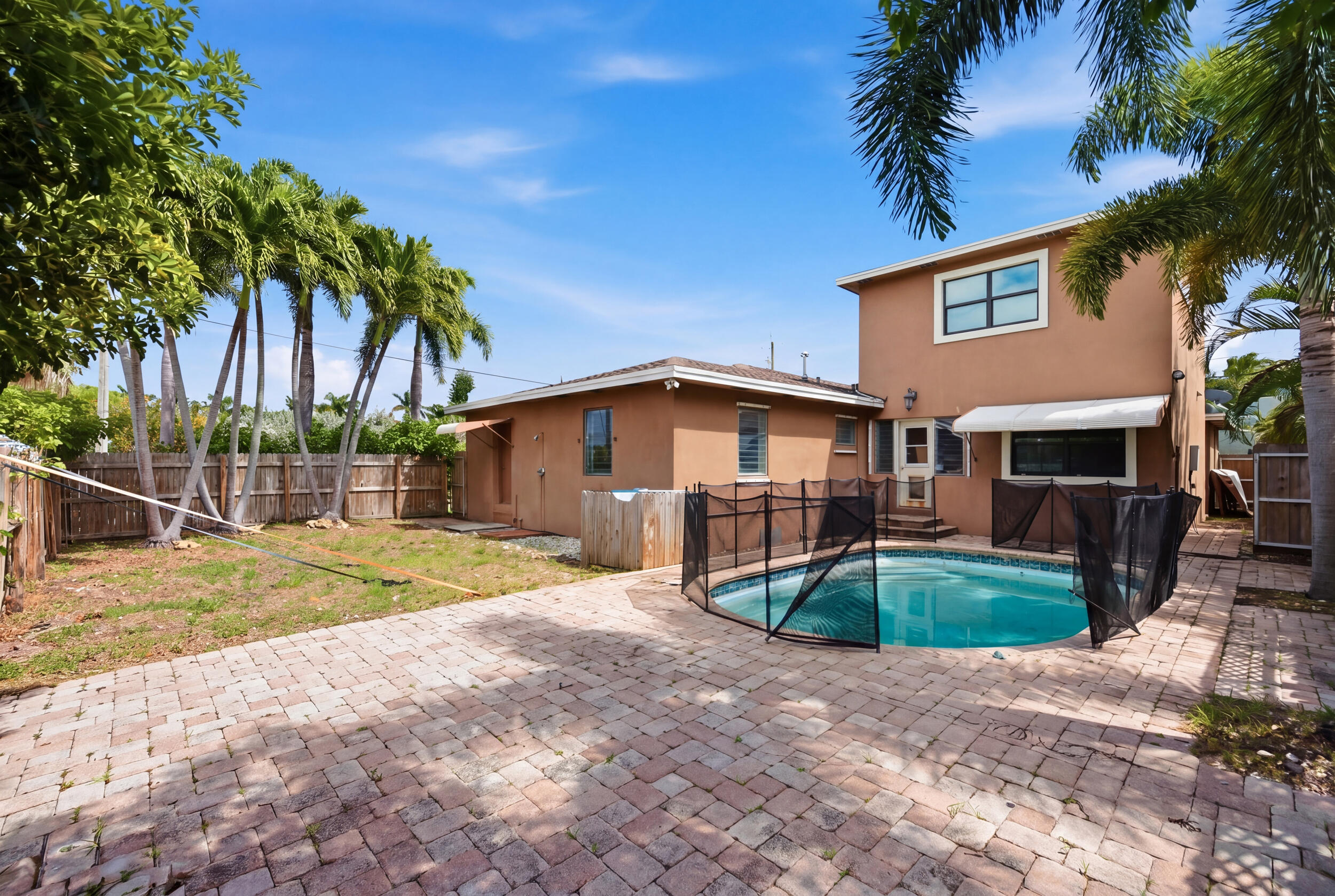 Residential in Lake Worth Beach 2