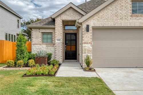 305 Langhorne Bnd, Liberty Hill, TX, 78642-2785 | Card Image