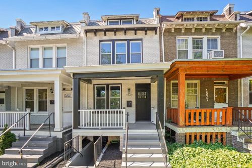 1529 Isherwood St Ne, WASHINGTON, DC, 20002-5513 | Card Image