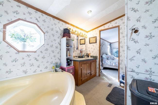 611 N Rangeline Street, House other with 5 bedrooms, 2 bathrooms and null parking in Lima IL | Image 12