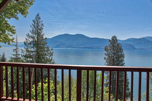93 Blue Jay, Sagle, ID, 83860 | Card Image