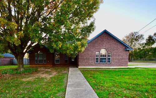 643 Yegua Dr, Lexington, TX, 78947-6356 | Card Image