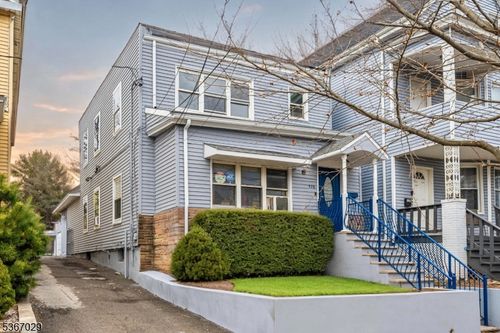 526 Jackson Ave, ELIZABETH, NJ, 07201-1525 | Card Image