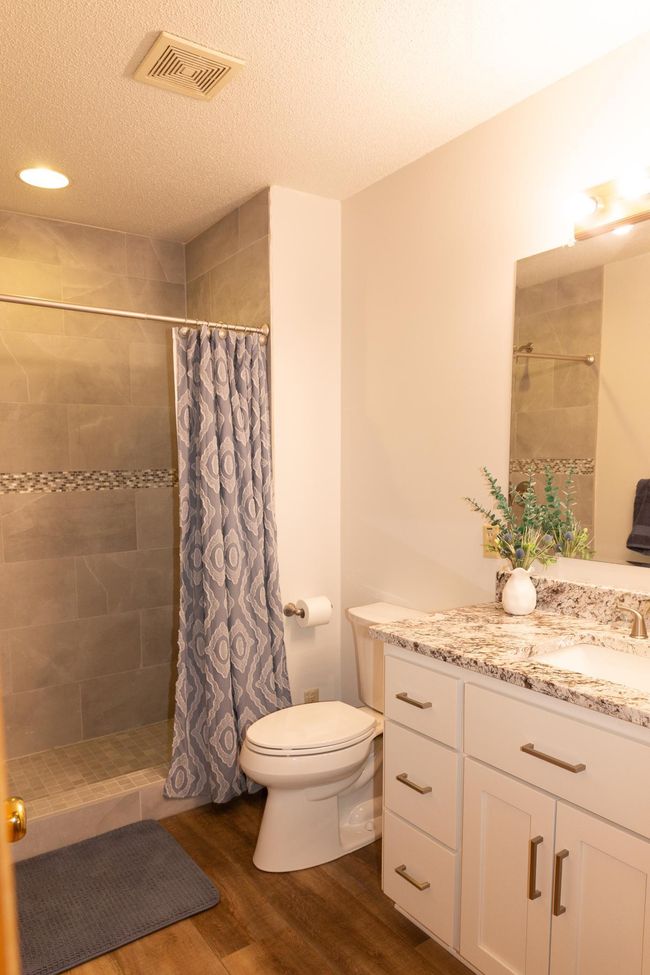 Remodled 3/4 bath with tile | Image 26