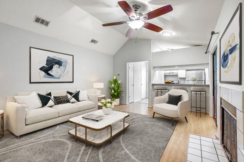 apt-2022-2215 Post Rd, Austin, TX, 78704-4344 | Card Image